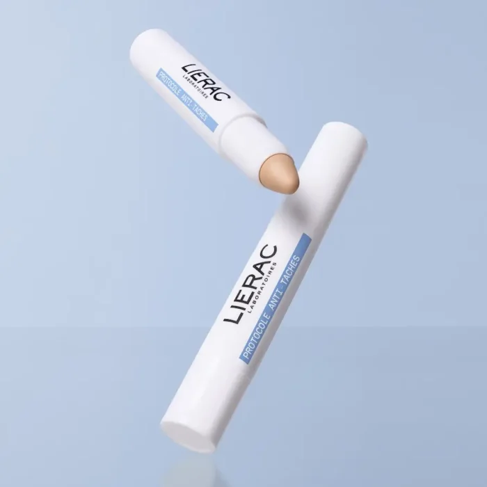 LIERAC Πρωτόκολλο κατά των Κηλίδων Stick με Χρώμα SPF50 ΚΑΘΑΡΗ ΒΙΤΑΜΙΝΗ Ε - 27gr - Image 2